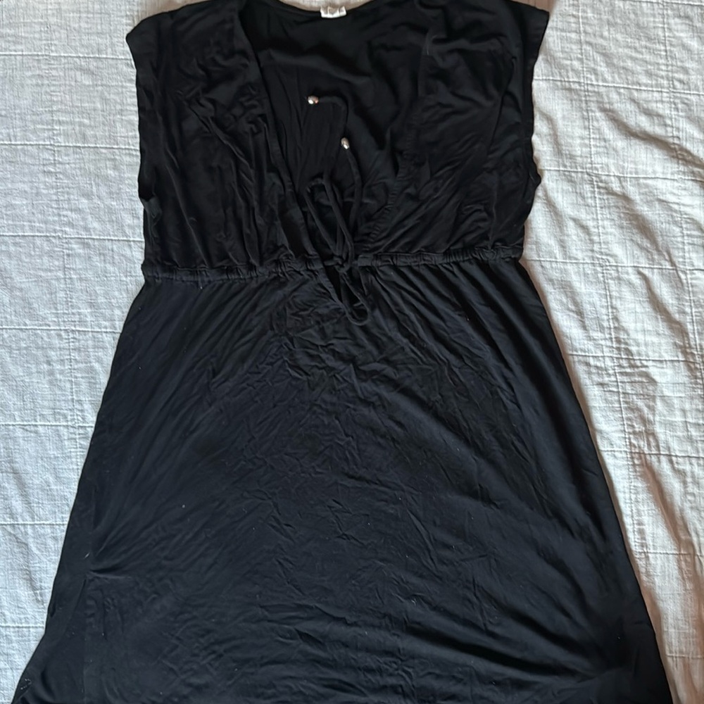 Merona women’s black tie front beach coverup. Medium